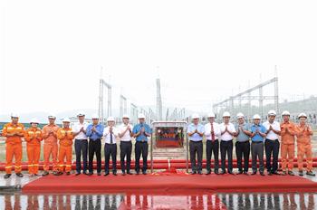 Ceremony of affixing name board for Lao Cai 500kV substation and 220kV connection lines (phase 1)
