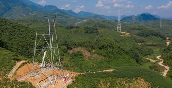 Hình ảnh dự án đường dây 500kV Lào Cai - Vĩnh Yên chạy đua về đích